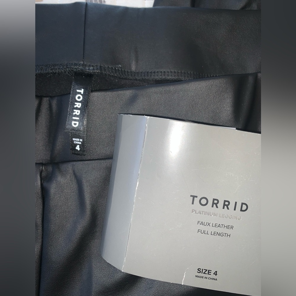 Torrid - Size 4 - Picture 8 of 14